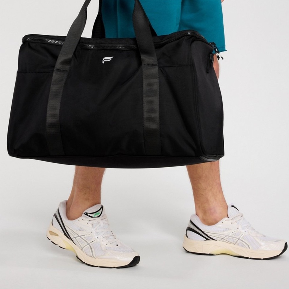 FABLETICS NWT Convertible Travel Bag Black - Picture 3 of 11